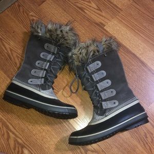 Sorel Joan Of Arctic Boots Sz 9 Quarry/Black